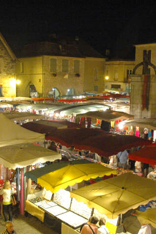 Marché nocturne